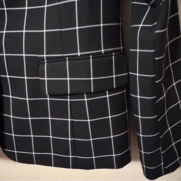 Tommy Hilfiger womans black and white windowpane  plaid blazer Size 8 - Picture 5 of 10